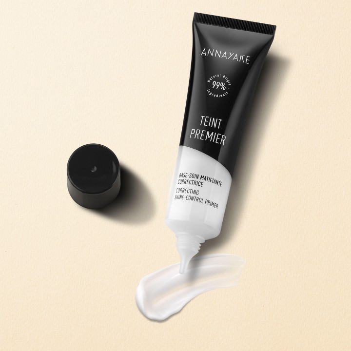 Base-soin matifiante correctrice